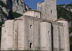 abbaziasan vittore delle chiuse genga