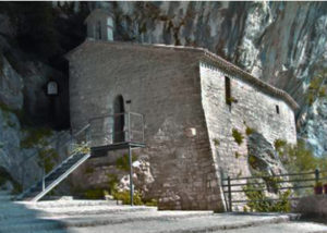 monastero infra saxa
